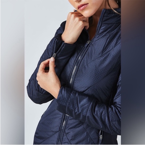 Fabletics Sedona Puffer Jacket size small hooded zip up coat light navy blue S - Picture 4 of 8